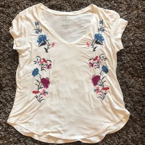 Comfy, embroidered T-Shirt 🌼